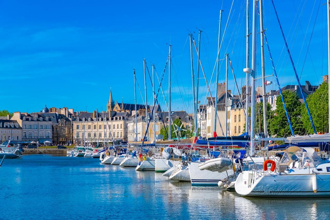 Grand Appartement De Standing Avec Terrasse Vue Port Au Centre De ヴァンヌ エクステリア 写真