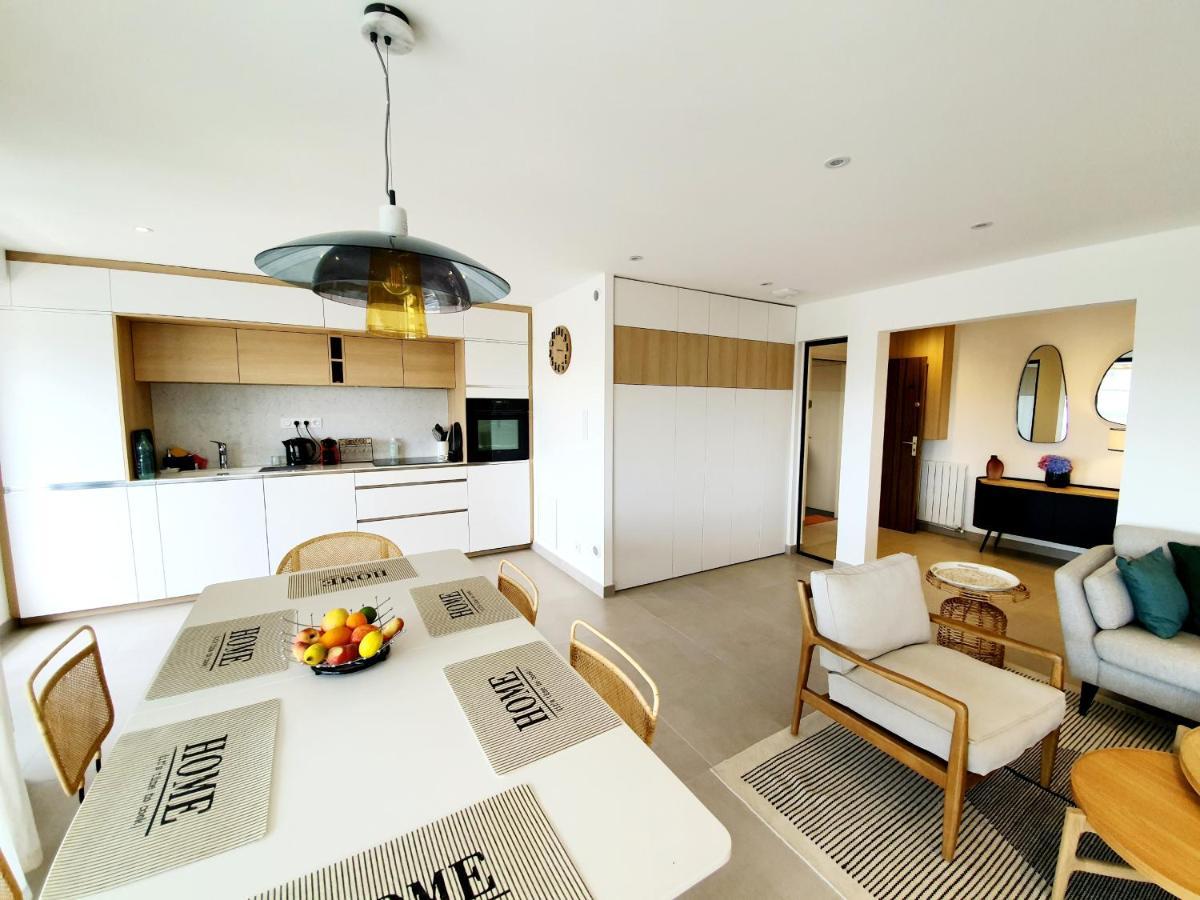 Grand Appartement De Standing Avec Terrasse Vue Port Au Centre De ヴァンヌ エクステリア 写真